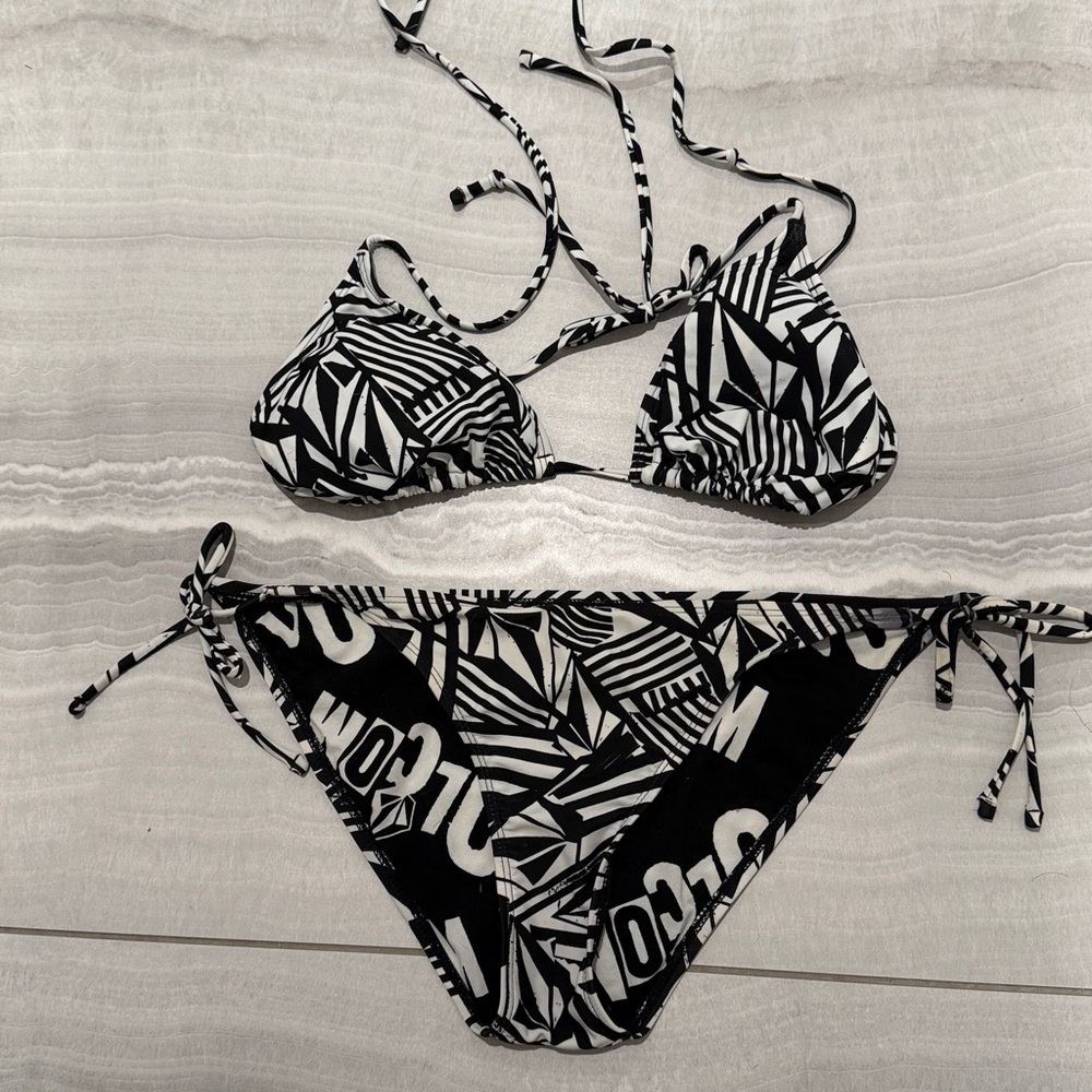 Volcom Monochrome Bikini Set